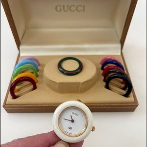 Retro Vintage GUCCI multi Bezel interchangeable Swiss Made.